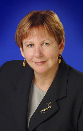 Dr. Lynda Bourne